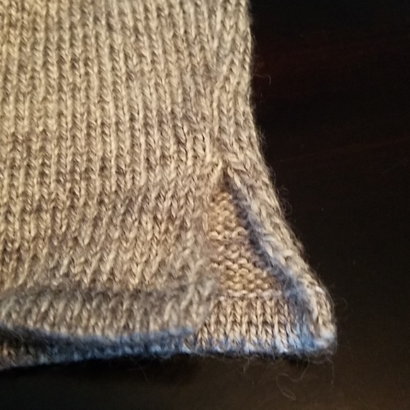 Outback Red Gray Color block Long sleeve Sweater - Picture 3 of 6